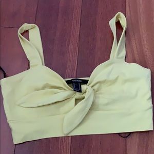 FOREVER 21 TIE FRONT CROP TOP